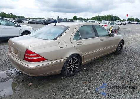 2001 Mercedes-Benz S 430 z USA, uszkodzony, nr VIN WDBNG70JX1A181508